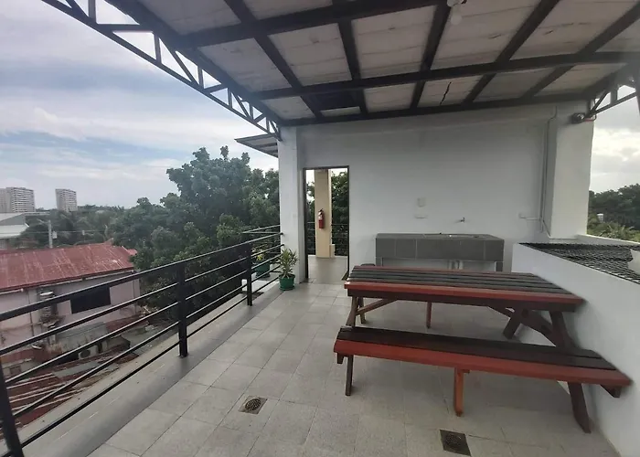 B&e Apartelle Lapu-Lapu City